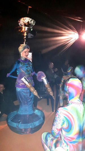 Auch Wasserpfeifen wollen Fun. Foto: Kontext