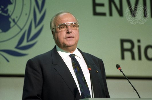 Hehre Worte auf der Weltbühne in Rio auch vom damaligen deutschen Bundeskanzler Helmut Kohl. Foto: UN, <a rel="nofollow" class="external text" href="https://dam.media.un.org/CS.aspx?VP3=SearchResult&VBID=2AM94SAXNE5P&PN=7&WS=SearchResults" target="_blank" class="external-link-new-window">Link</a>