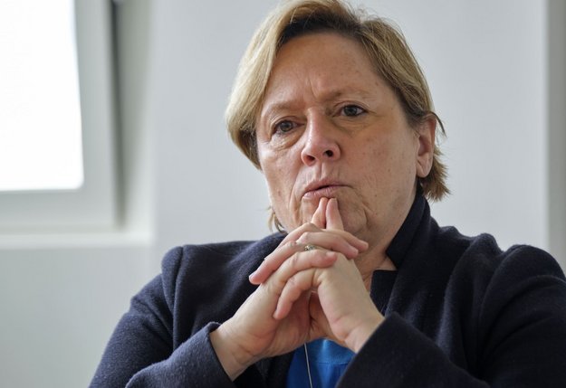 "In Rheinland-Pfalz macht die SPD-Bildungsministerin dasselbe wie ich und muss sich von der CDU vorwerfen lassen, komplett inkompetent zu sein."