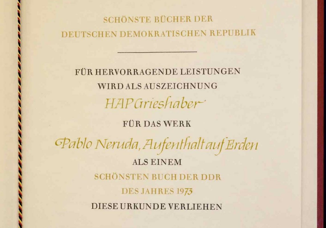 Grieshabers Holzfarbschnitte zu Nerudas Werk waren in der DDR damals preiswürdig.