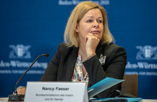 Schärfere Disziplinarmaßnahmen für Bundesbeamte gab's 2023 auf Initiative von Innenministerin Nancy Faeser, SPD. Foto: Jens Volle