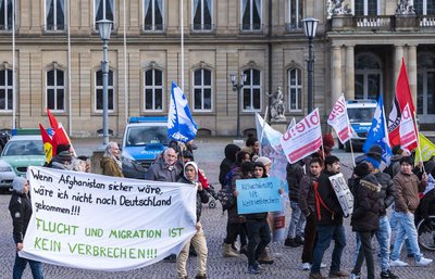 Für viele Flüchtlinge ist "illegale Einreise" der einzige Weg, um in Deutschland Asyl zu beantragen.