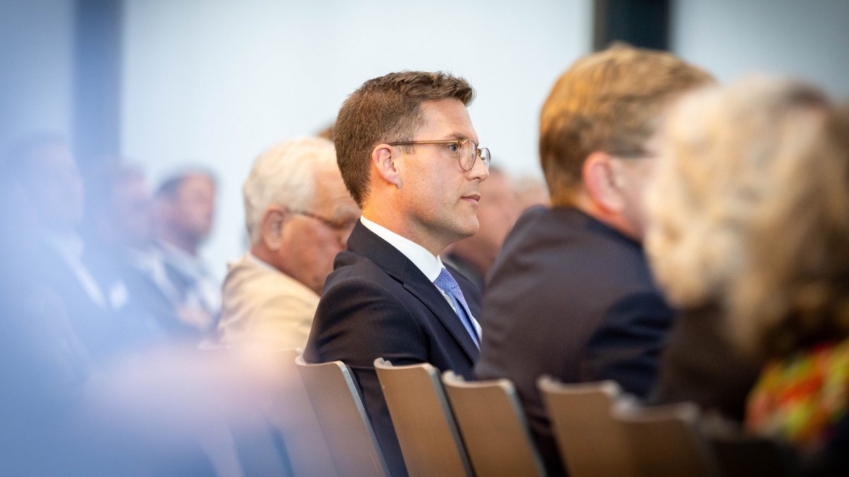 Manuel Hagel bleibt gern in seiner eigenen Blase, hier auf dem Unternehmertag 2025 in Stuttgart. Foto: Julian Rettig
