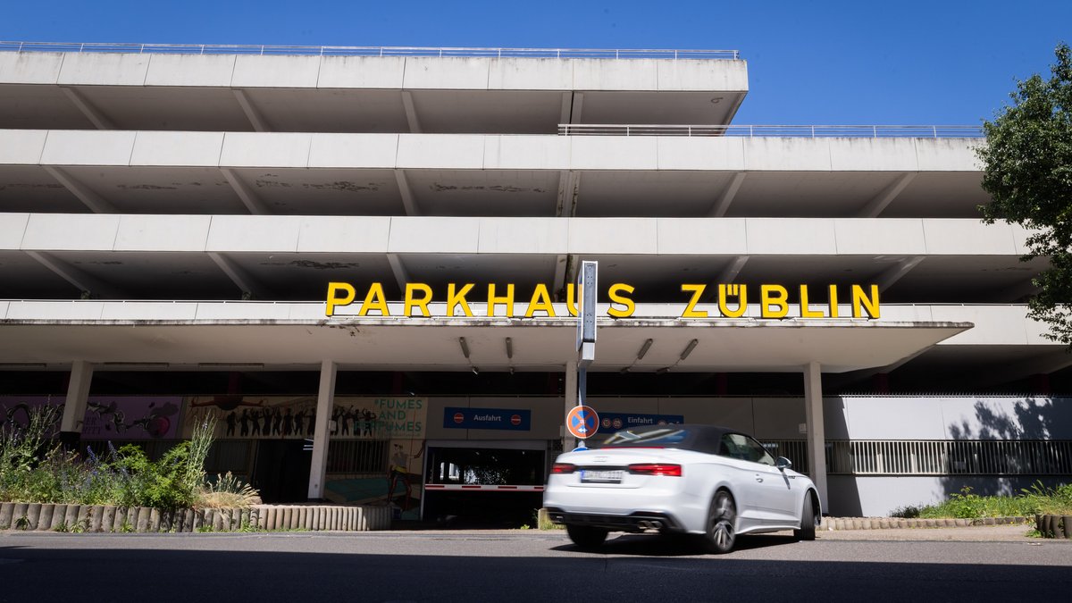 Immer noch in erster Linie ein Haus zum Parken von Autos.