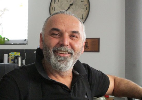 Ramadan Orani beschreibt, wie umständlich und oft nicht nachvollziehbar die kosovarische Briefwahl ist.