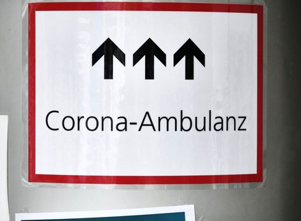 ÄrztInnen könnten ÄrztInnen fragen, was so abgeht auf einer Corona-Intensivstation. Hilft gegen Grippevergleiche. Foto: Joachim E. Röttgers