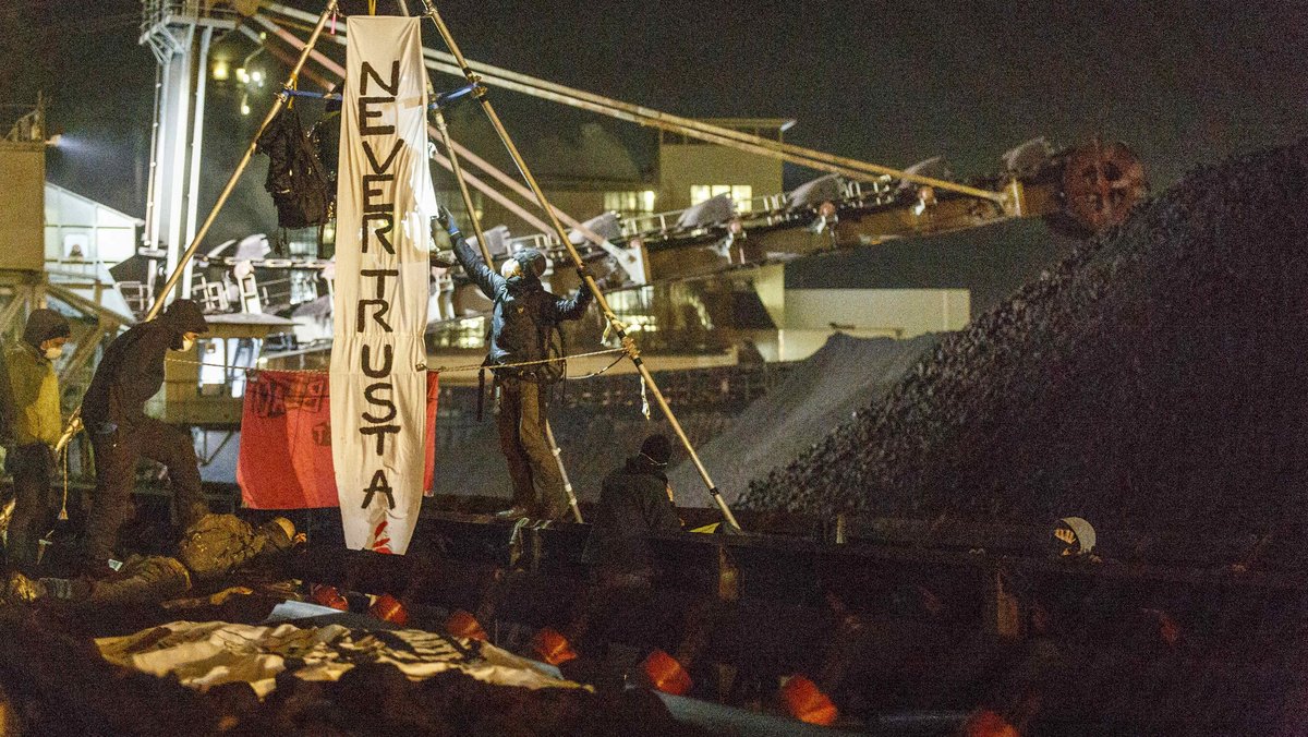 Blockade des RWE-Kohlekraftwerks Weisweiler bei Aachen. Foto: Jannis Große