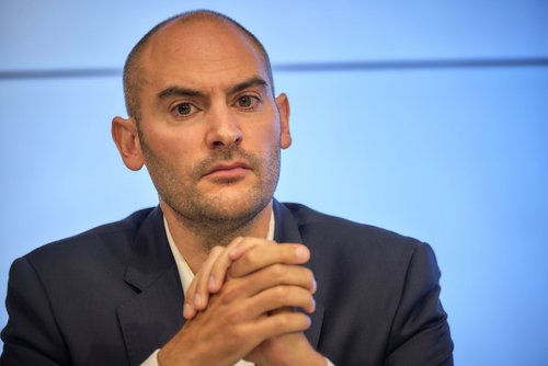 Auch Finanzminister Bayaz ruft nach dem Bund. Auch Finanzminister Bayaz ruft nach dem Bund.