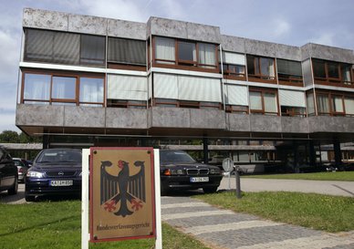 Ort des NPD-Vorbotsverfahrens: Bundesverfassungsgericht in Karlsruhe. Foto: Joachim E. Röttgers