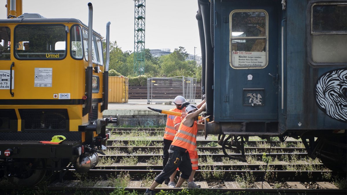 Der nächste wird angekoppelt an Urmel, quasi Zugpferd.