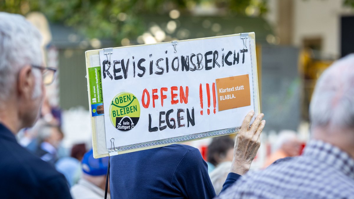 Selbst mit dem IFG bleiben Dokumente unter Verschluss – wie soll es nur ohne werden? Foto: Julian Rettig