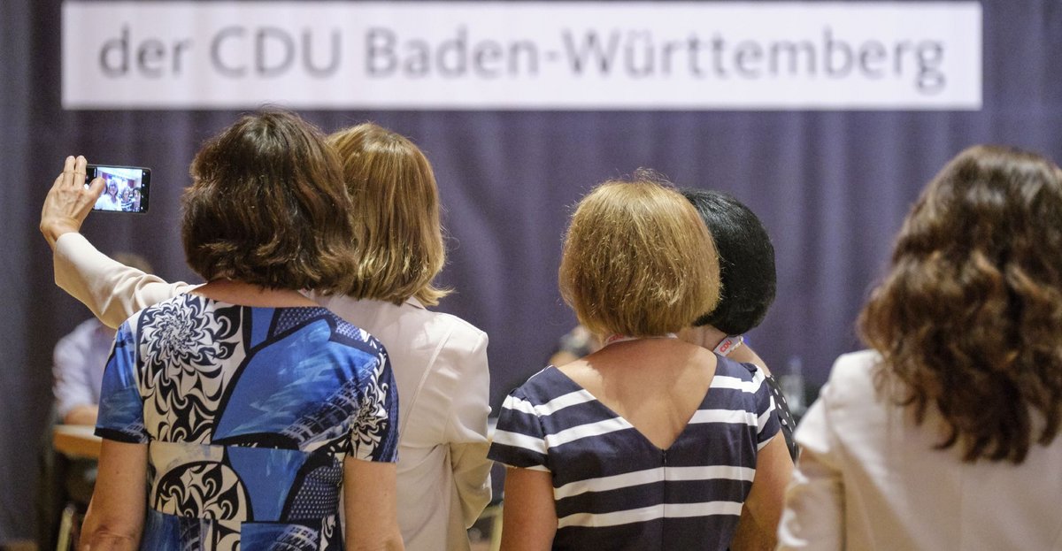 Auch das "der" beweist: Diese Partei ist männlich. Fotos: Joachim E. Röttgers