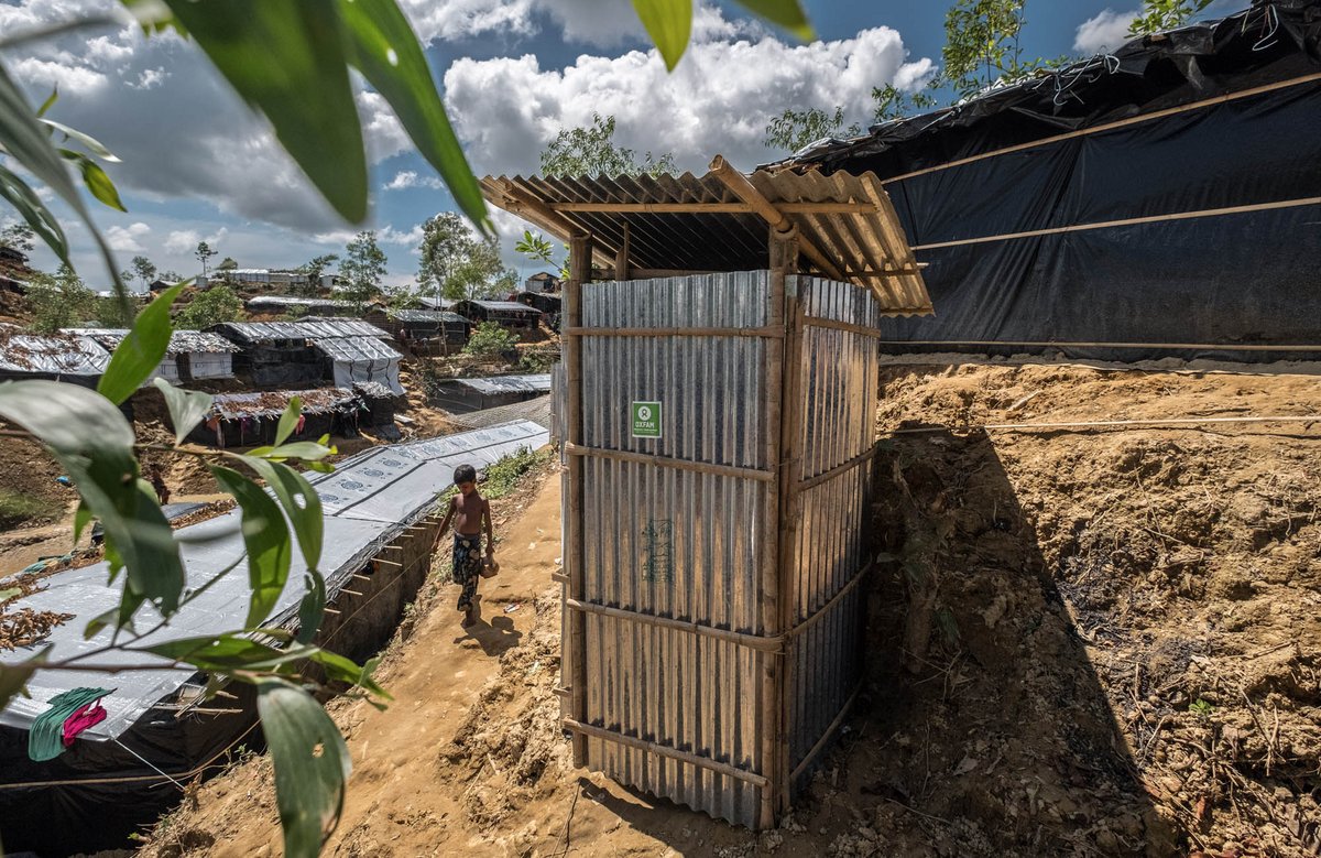 Bangladesh, Balukhali Camp: Für mehr Privatsphäre sorgt diese Oxfam-Latrine. Foto: Tommy Trenchard, Oxfam