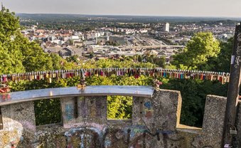 Stadt der Wissenschaft und des Militärs