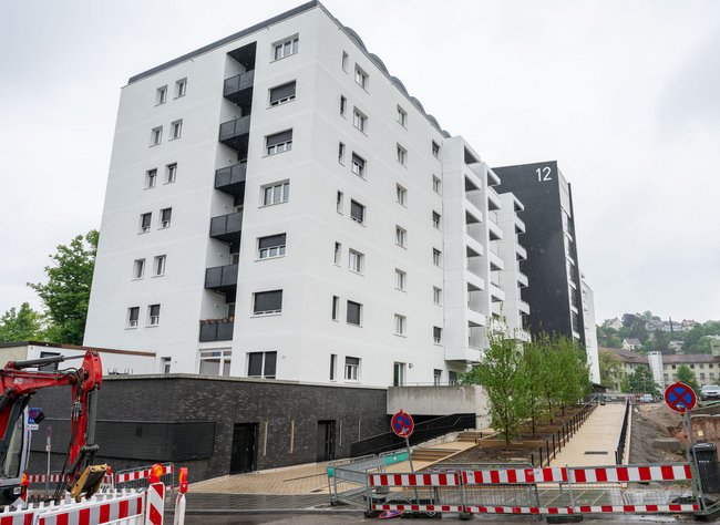In diesem Haus liegt Kreiters neue Wohnung, umgebaut aus früheren Krankenzimmern. Foto: Jens Volle