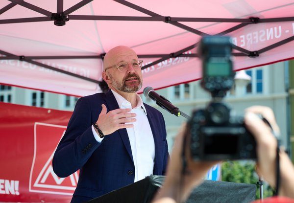 Staatssekretär Thomas Kralinski hofft, dass Bosch kooperiert.