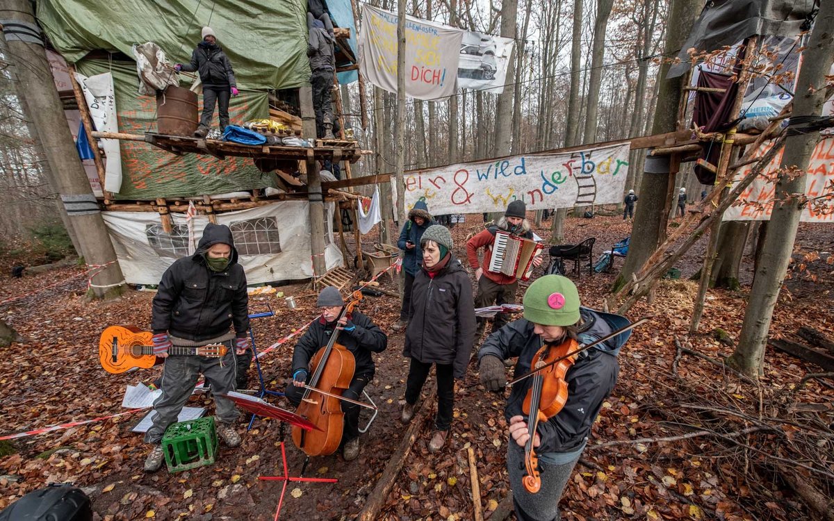 Aufmuntern mit Musik.
