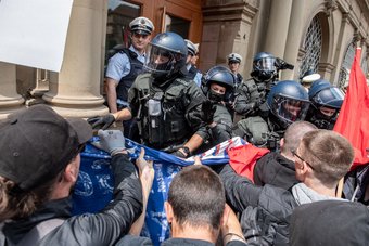Realer Widerstand gegen digitale Gesetzesausdehnung. Realer Widerstand gegen digitale Gesetzesausdehnung.
