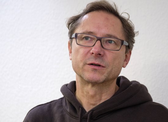 "teilbar"-Mitbegründer Tomislav Knaffl meint, man sollte möglichst alles als Commons organisieren.