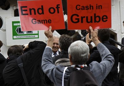 Bahnchef Grube geht weiterhin von 6,5 Milliarden Euro Baukosten aus. Foto: Joachim E. Röttgers