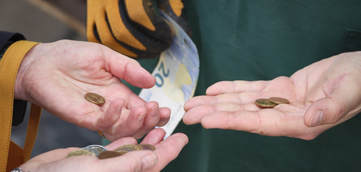 Die FDP liebäugelt mit einer Kürzung des Bürgergelds um 20 Euro im Monat, die CDU mit dessen Abschaffung. Fotos: Joachim E. Röttgers