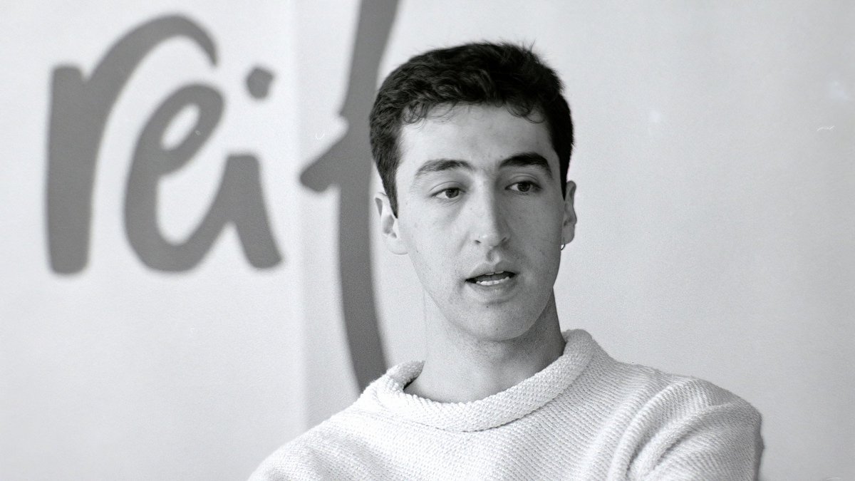 Mai 1994 – damals ist er schon seit fünf Jahren im Landesvorstand und wird im Herbst erstmals in den Bundestag gewählt.