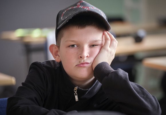 Nach zwei Stunden tüfteln und argumentieren ist es höchste Zeit für die Mittagspause, findet auch Sadik.