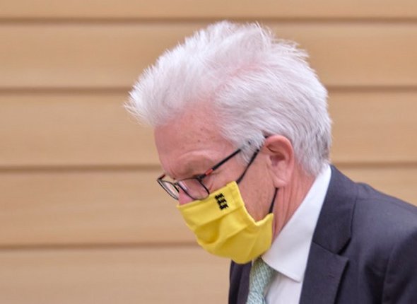 Kretschmann warnt vor einer Entwicklung, die "die ganze Welt nachhaltig erschüttern" könnte. Die Grünen sehen das aber auch als "große Chance für führende Technologieregionen". Foto: Joachim E. Röttgers Kretschmann warnt vor einer Entwicklung, die "die ganze Welt nachhaltig erschüttern" könnte. Die Grünen sehen das aber auch als "große Chance für führende Technologieregionen". Foto: Joachim E. Röttgers