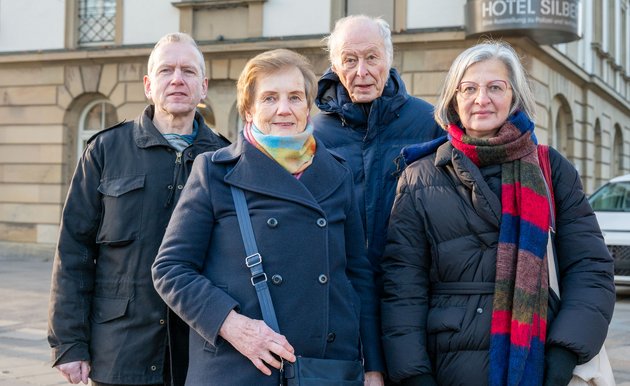 Norbert Prothmann, Sonja-Maria Bauer, Harald Stingele und Inge Nowak (von links) vom Arbeitskreis "Zwangsarbeit in Stuttgart". Foto: Jens Volle