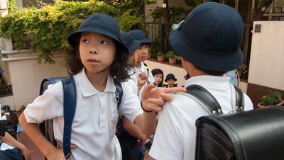 Yamabuki aus Japan findet, dass es Radioaktivität nicht geben sollte. Foto: Kinofreund