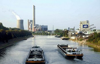 Heilbronn mit Kohlekraftwerk: angeblich unschwäbisch verschwenderisch. Foto: K. Jähne