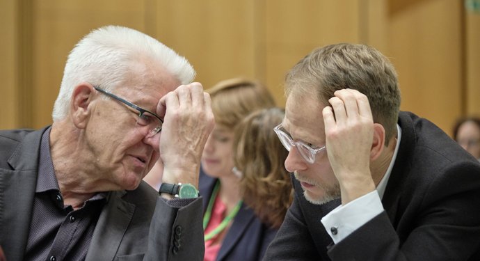 Der MP mit Florian Stegmann, Amtschef im Staatsministerium. Foto: Joachim E. Röttgers