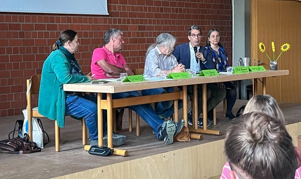 Diskutieren über PFAS: Ursula Schmollinger, Gunter Haug, Ralf Frühwirt, Andre Baumann und Simone Heitz (von links). 