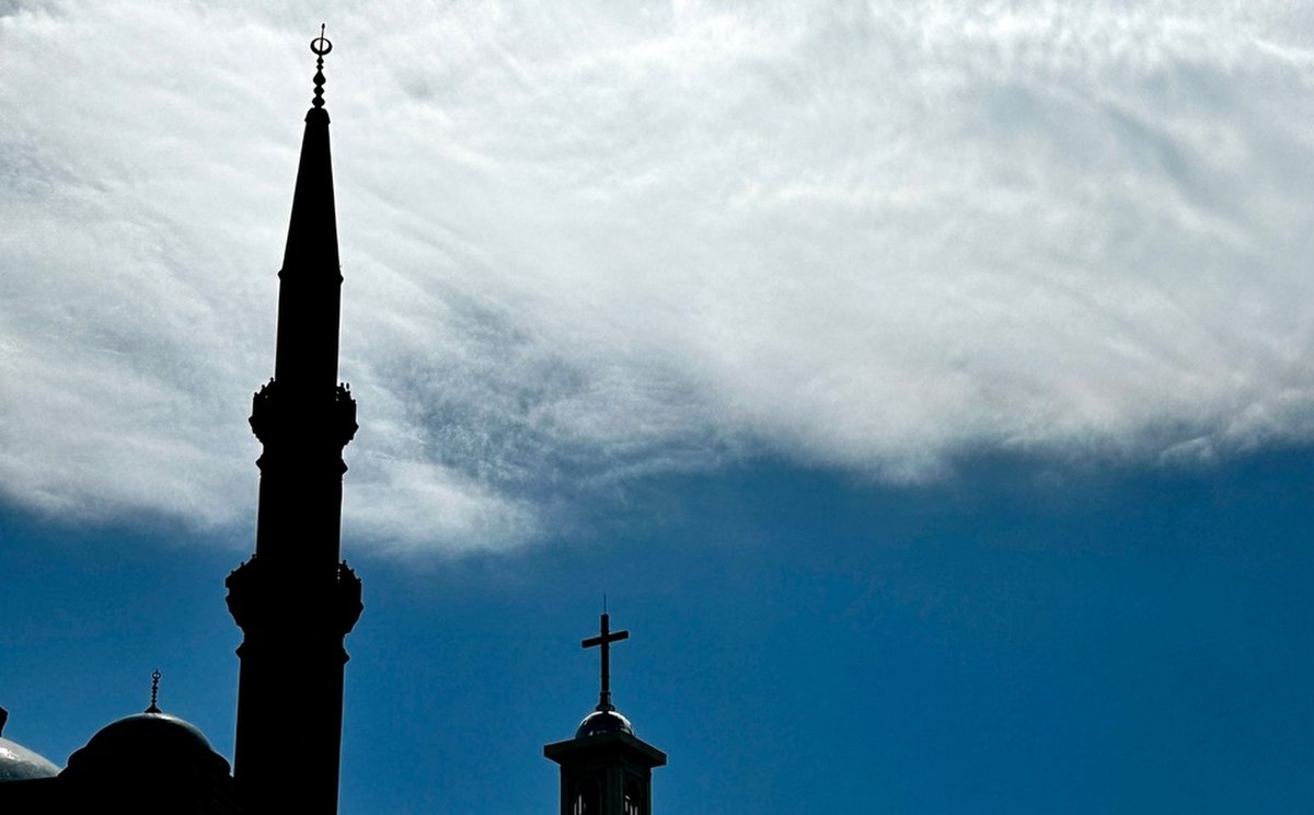 Kirche neben Moschee in Beirut, Libanon. Foto: privat Kirche neben Moschee in Beirut, Libanon. Foto: privat