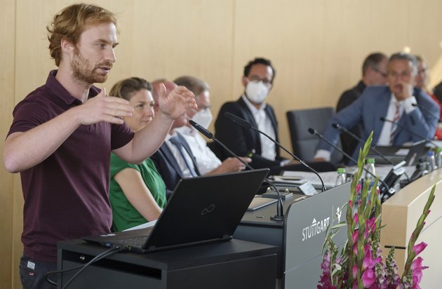 Hannes Rockenbauch, der Vorsitzende des linken Bündnisses "Die FrAktion", wundert sich. Foto: Joachim E. Röttgers Hannes Rockenbauch, der Vorsitzende des linken Bündnisses "Die FrAktion", wundert sich. Foto: Joachim E. Röttgers