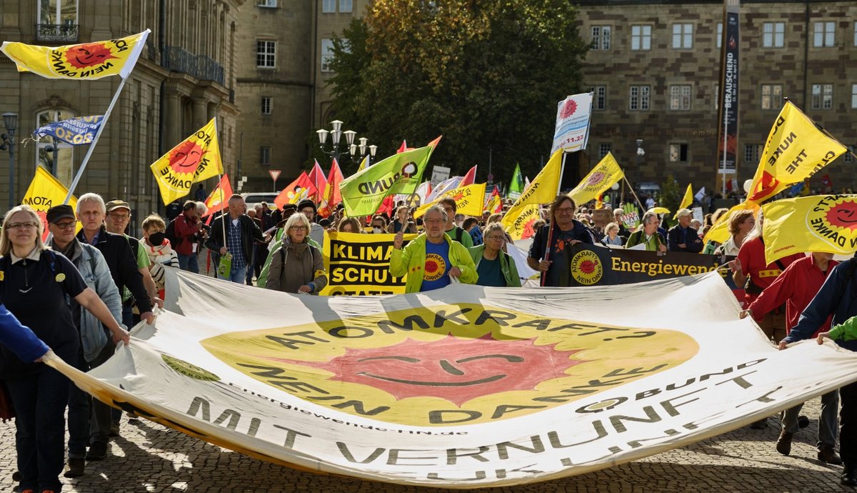 Um Energiewende und soziale Sicherheit ging's am Samstag, 22. Oktober bei Demonstrationen in mehreren deutschen Großstädten. Fotos aus Stuttgart mit Klick aufs Bild.