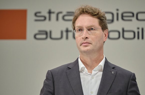 Laut Daimler-Chef Källenius sei es gelungen, wichtige Weichen für die Zukunft zu stellen – das will so nicht jeder unterschreiben. Fotos: Joachim E. Röttgers