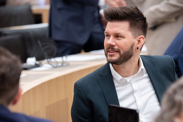 Der grüne Landtagsabgeordnete Pascal Haggenmüller bezeichnet Gotham als Brückentechnologie. Foto: Julian Rettig
