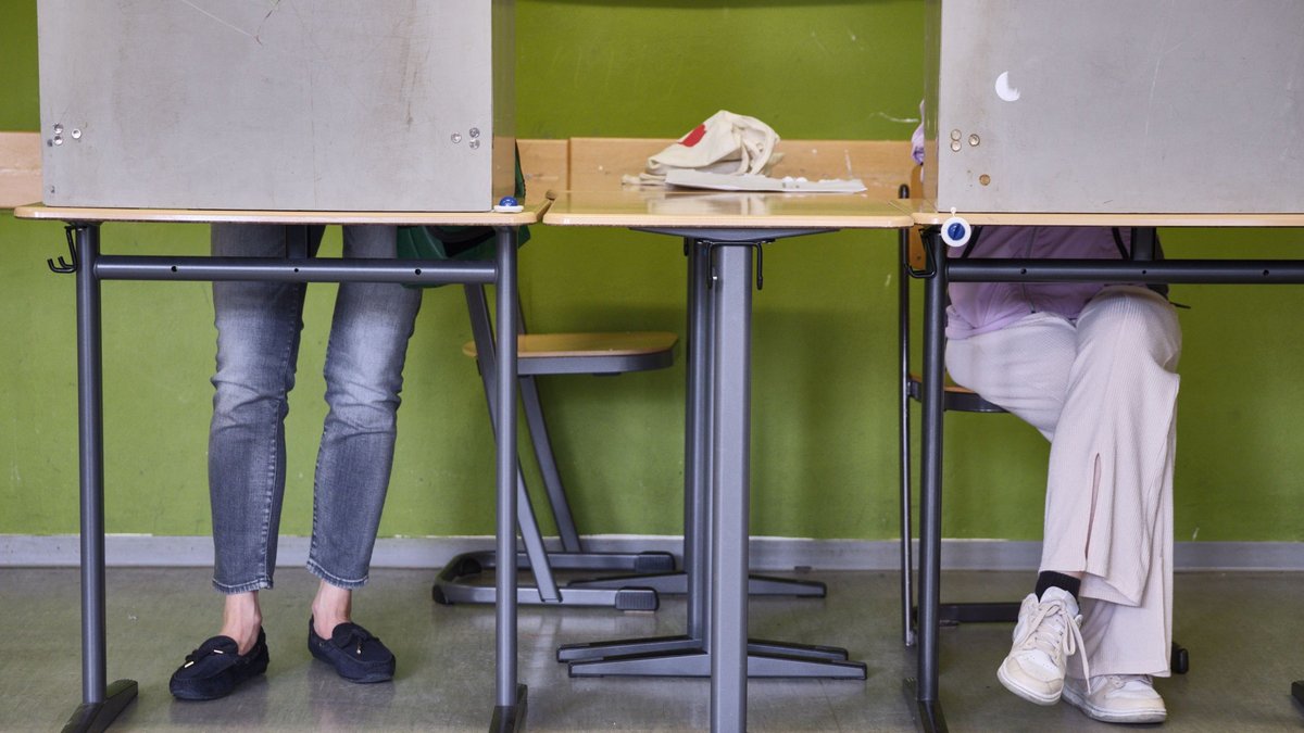 Die Landtagswahl Baden-Württemberg steigt erst im März 2026. Vor und hinter den Kulissen geht's jetzt darum, wie groß der Landtag werden darf. Foto: Joachim E. Röttgers