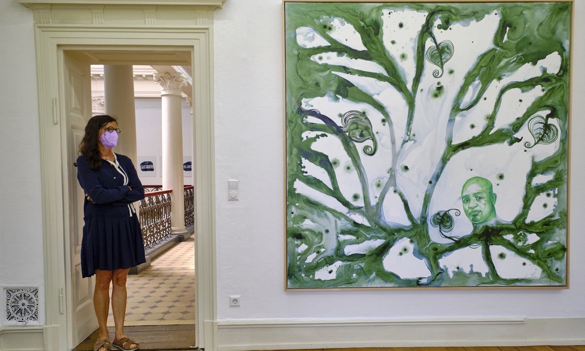 "Der Spiegelbaum" ist der Titel dieses Werks. "Der Spiegelbaum" ist der Titel dieses Werks.