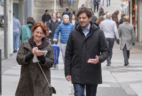 Pantisano mit Kontext-Redakteurin Anna Hunger in Stuttgart. Pantisano mit Kontext-Redakteurin Anna Hunger in Stuttgart.