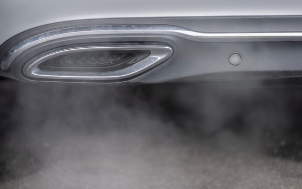 Auspuff: saugt keinen Feinstaub ein. 