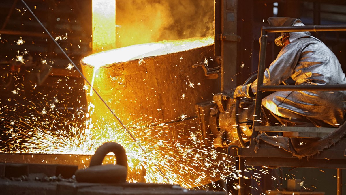Die Förderung von Erz bleibt Drecksarbeit, die gewinnbringende Verarbeitung geschieht im Norden, Symbolbild. Foto: Joachim E. Röttgers