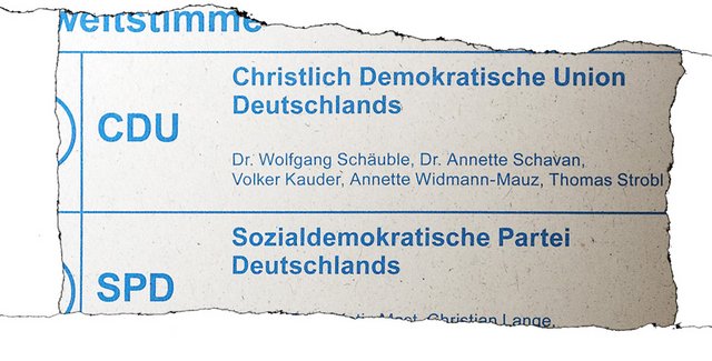 Stimmzettel zur Bundestagswahl 2013 in Baden-Württemberg.