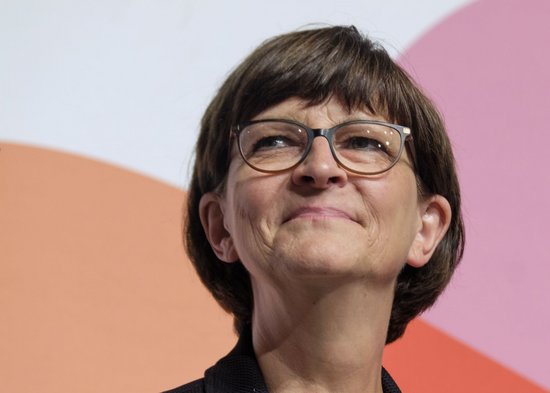 Mit Saskia Esken hat die Spitze der Bundespartei erstmals seit Jahrzehnten wieder enge Verbindungen ins Land. Geholfen hat es bislang wenig. 