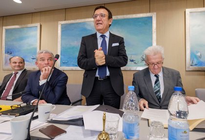 "Auch unser Ministerpräsident": Winfried Kretschmann beim Besuch in der CDU-Fraktion des Landtags.