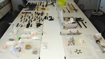 Waffenfunde in Wadgassen, Saarland. Foto: Polizei