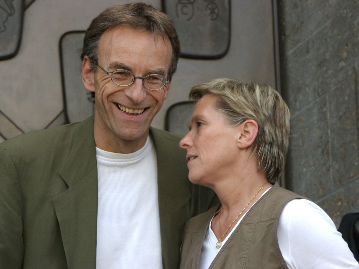 So nah und so weit weg. Der skandalgebeutelte Wölfle und die schwarze Aufsteigerin Eisenmann anno 2004. So nah und so weit weg. Der skandalgebeutelte Wölfle und die schwarze Aufsteigerin Eisenmann anno 2004.