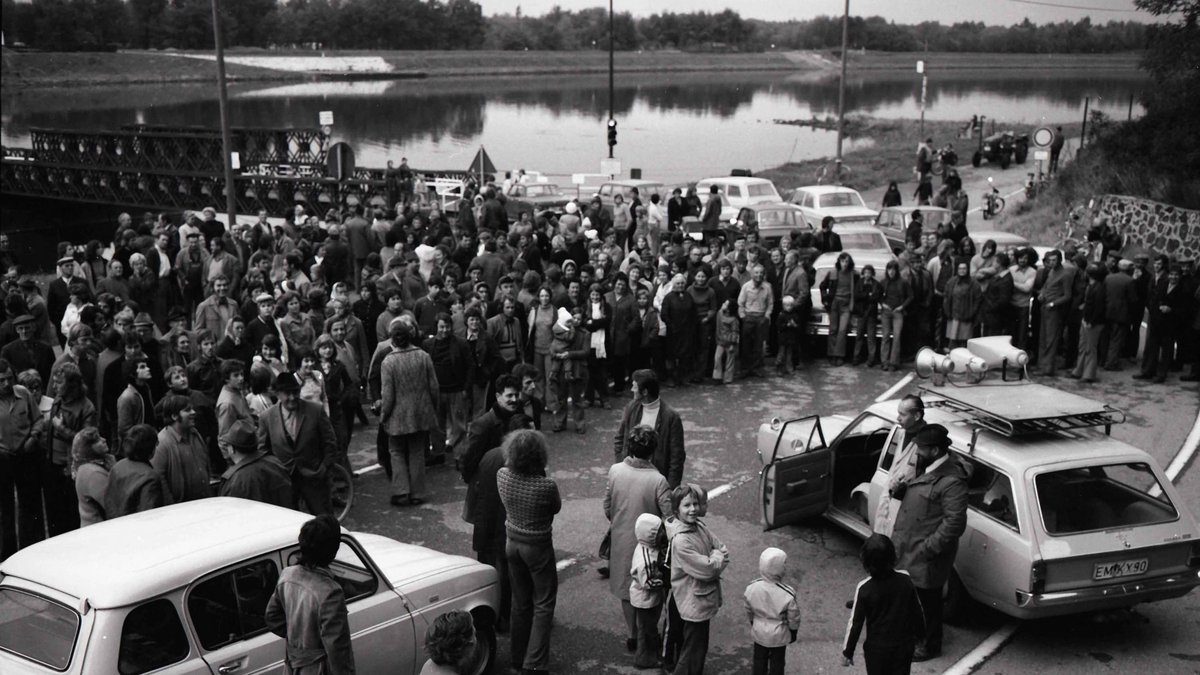 Brückenblockade bei Sasbach am 26. September 1974.