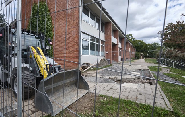 Renovierungsarbeiten an der denkmalgeschützten Altenburg-Schule in Bad Cannstatt.